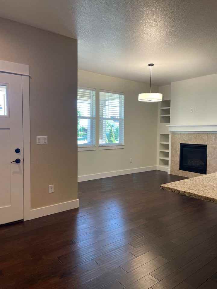 2159 Scarecrow Rd - Photo 6 of 28