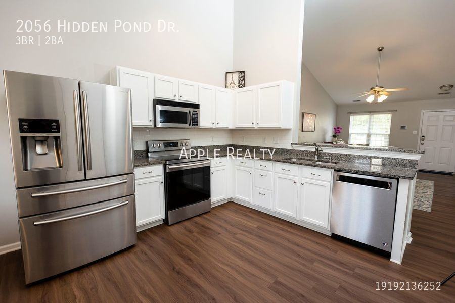 2056 Hidden Pond Dr - Photo 3 of 23