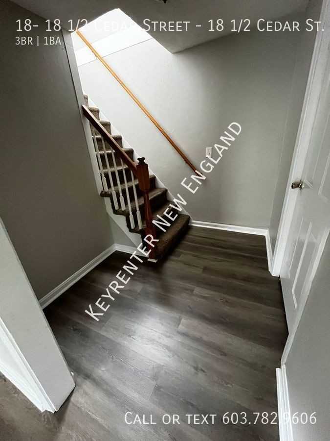 18- 18 1/2 Cedar Street - Photo 3 of 8