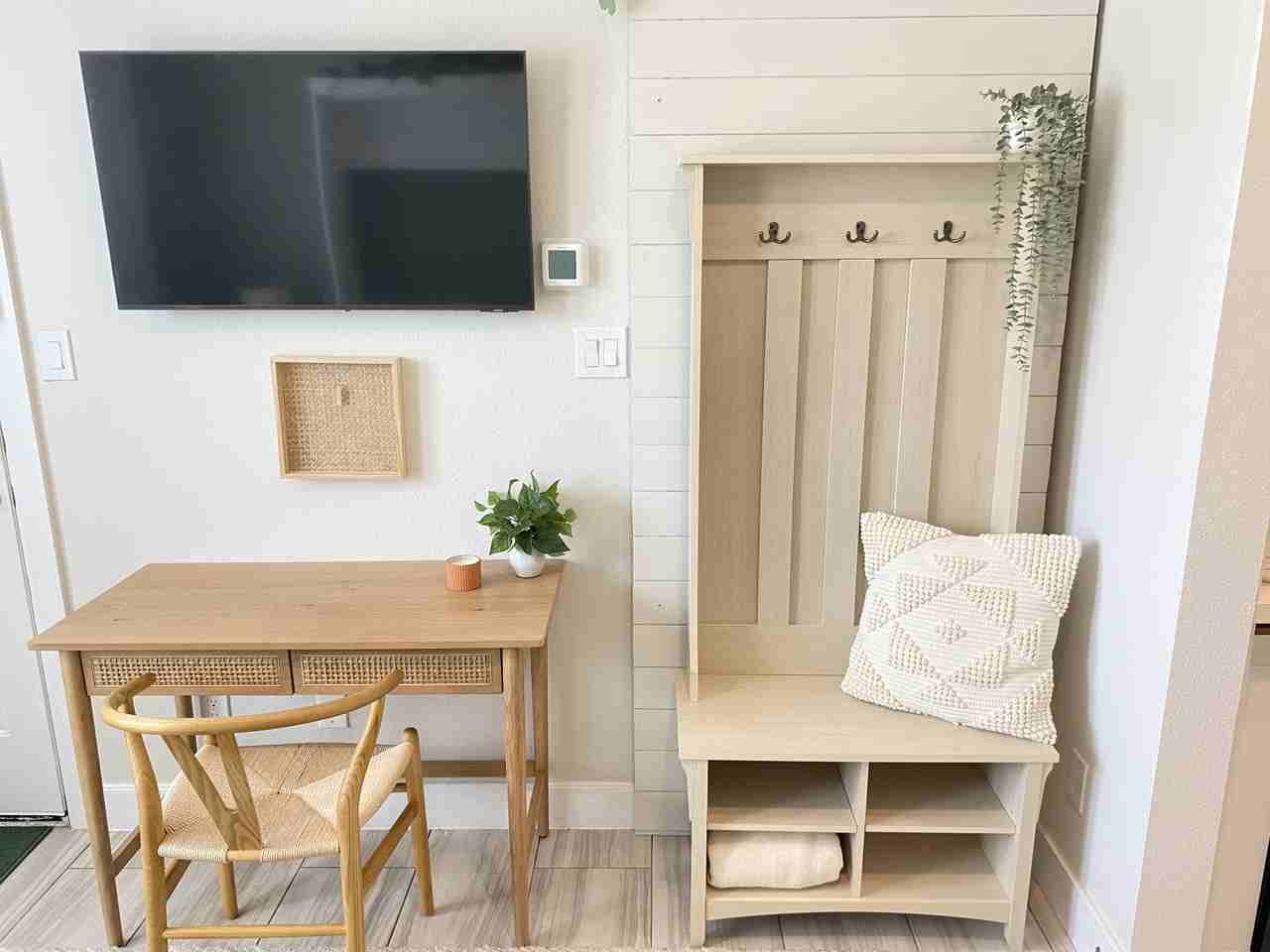 2812 Grand Fountain Drive - Photo 3 of 12