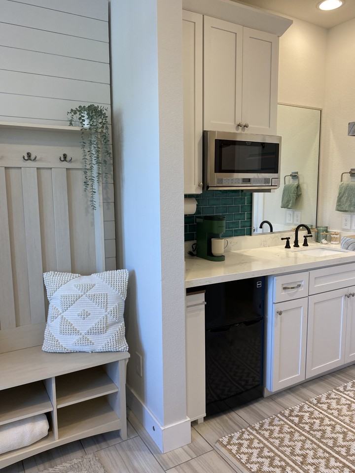 2812 Grand Fountain Drive - Photo 5 of 12