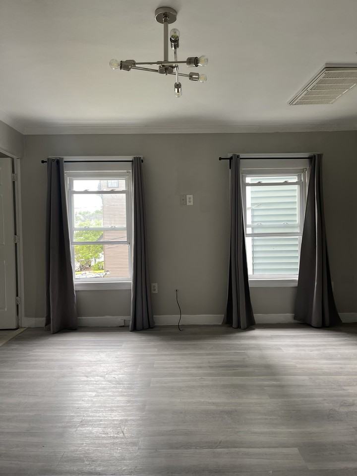 131 Portsea St #2 - Photo 4 of 15