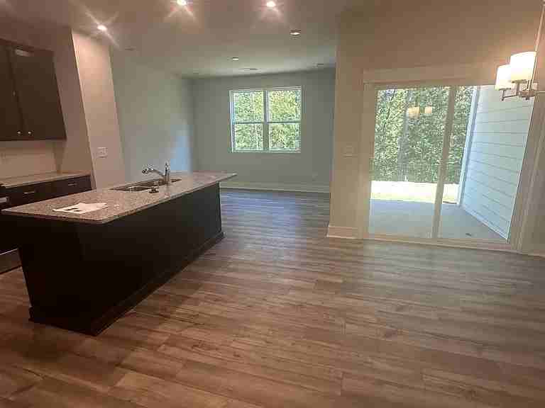 Munsing Dr #9704 - Photo 2 of 20