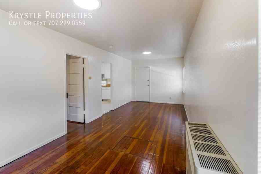 144 E H St - Photo 3 of 13