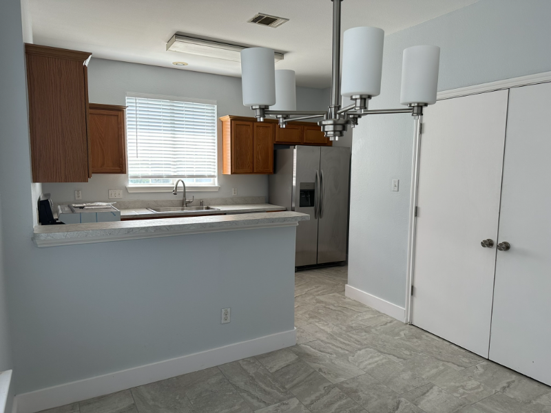 2819 Southampton Way #B - Photo 7 of 14