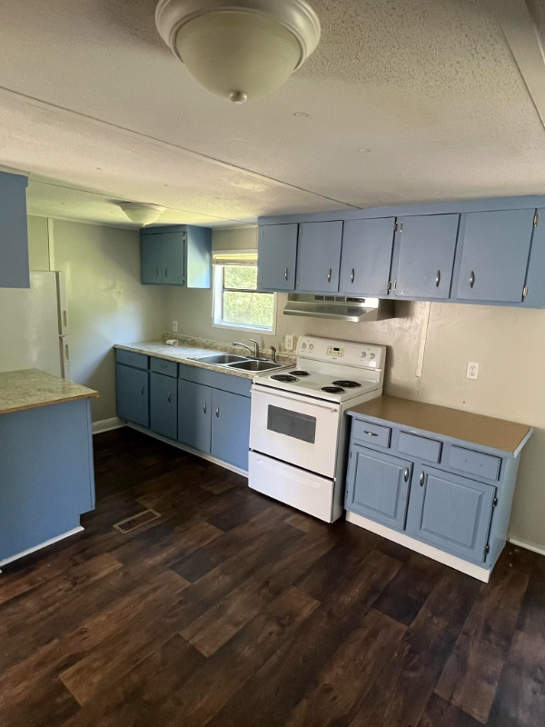 1402 Burrell Rd #1402 - Photo 3 of 6