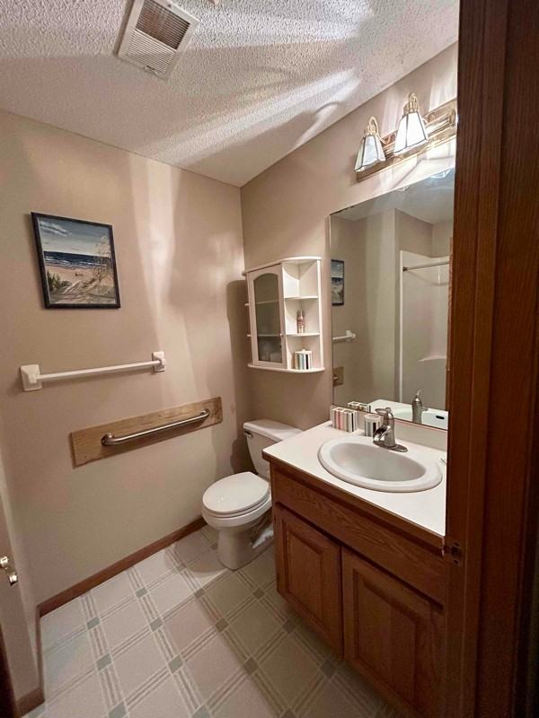 14442 Wintergreen St Nw - Photo 2 of 8