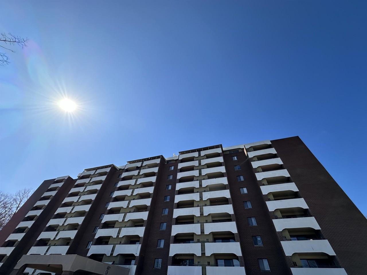 WALDORF PARK APTS -- 045 - Photo 7 of 50