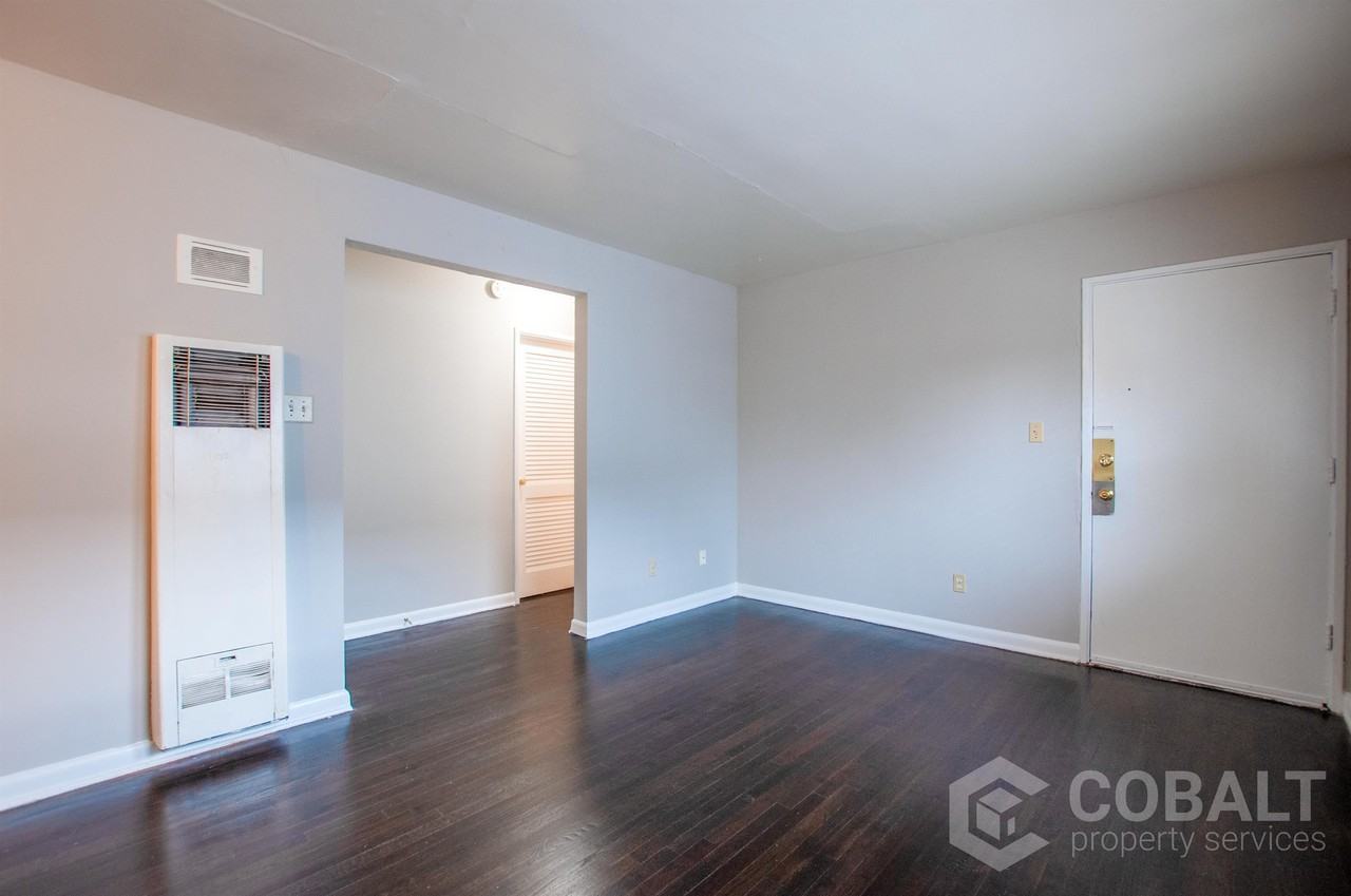 1009 Greenwood Ave - Photo 3 of 23