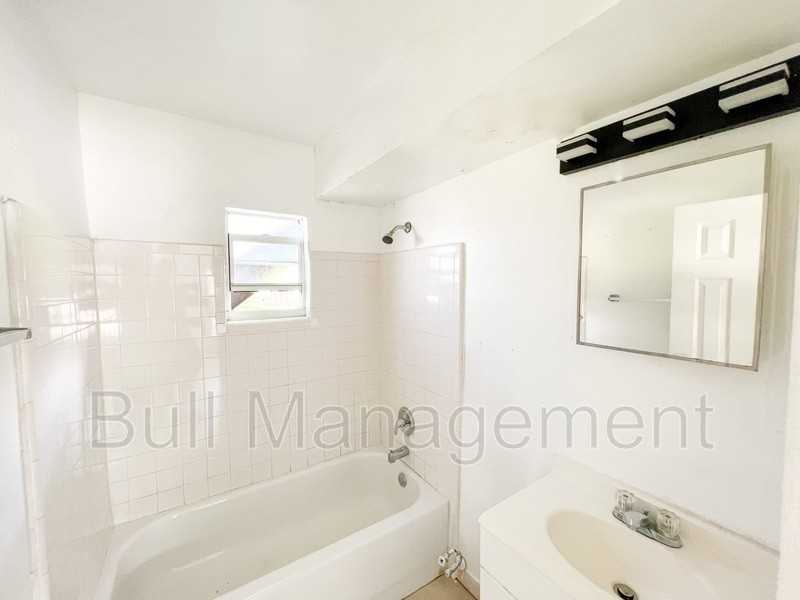 2919 Orange Center Boulevard - Photo 4 of 11