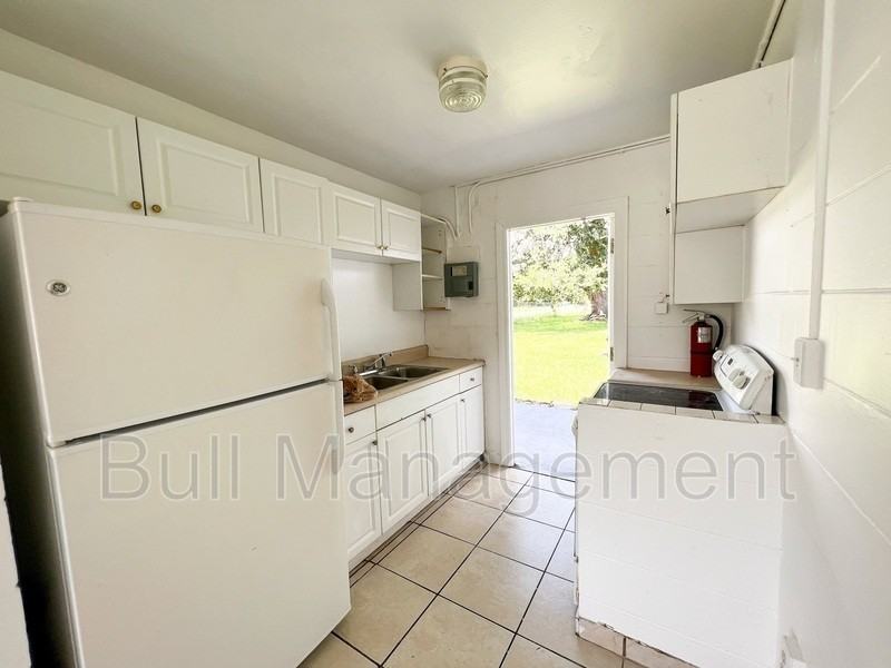 2919 Orange Center Boulevard - Photo 5 of 11