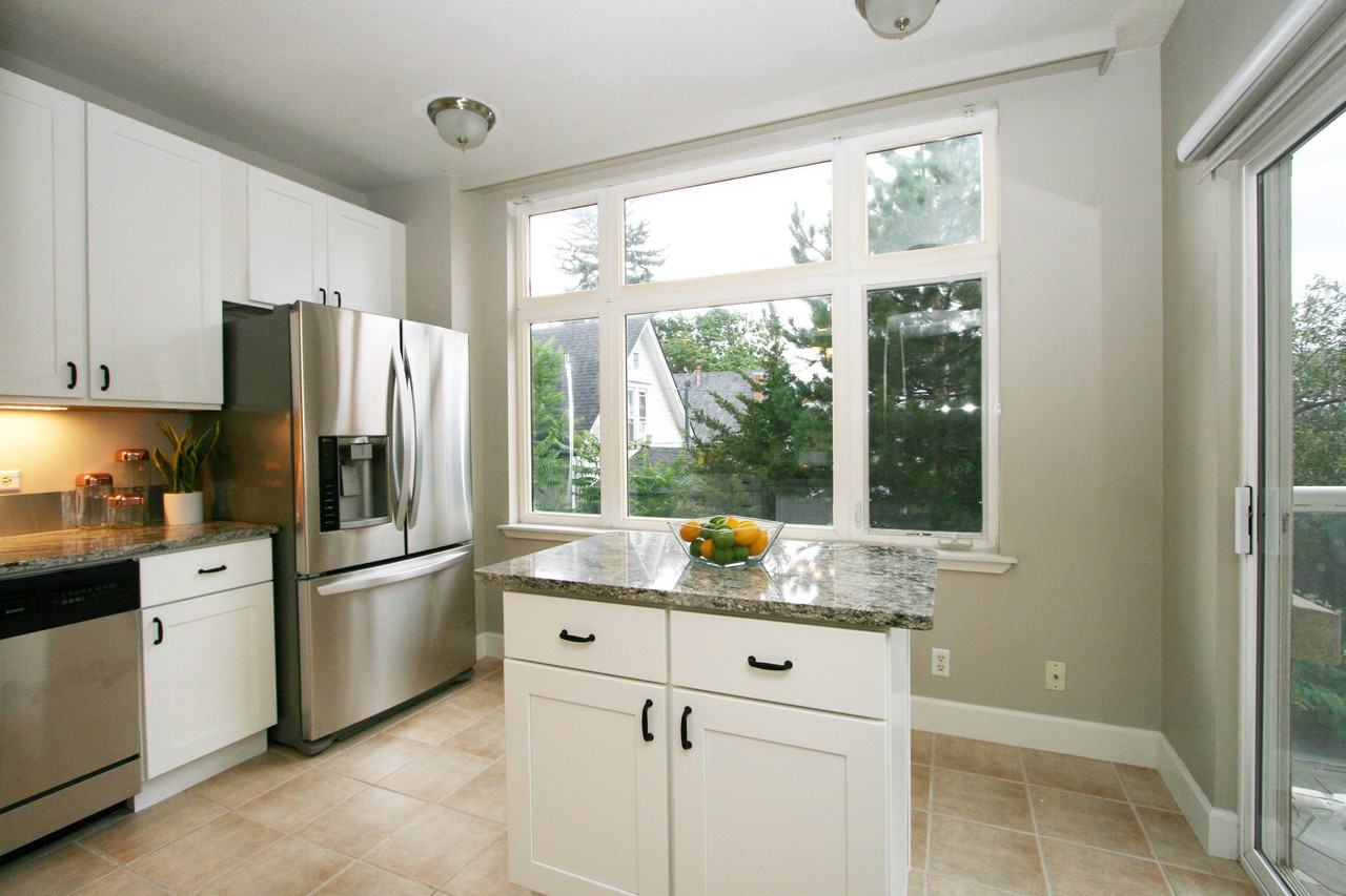 335 DETROIT ST - TRG - Photo 3 of 20