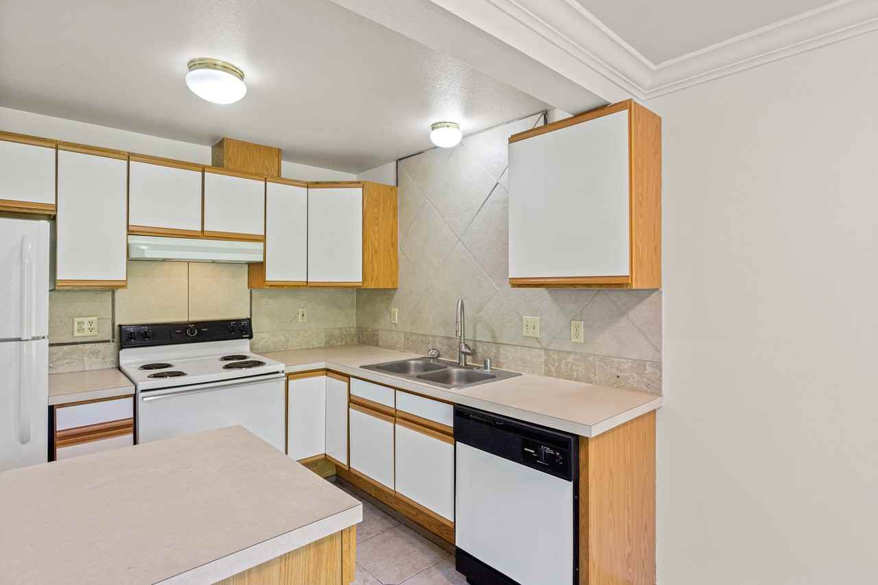 1220 Fern Street Southwest - Photo 4 of 19