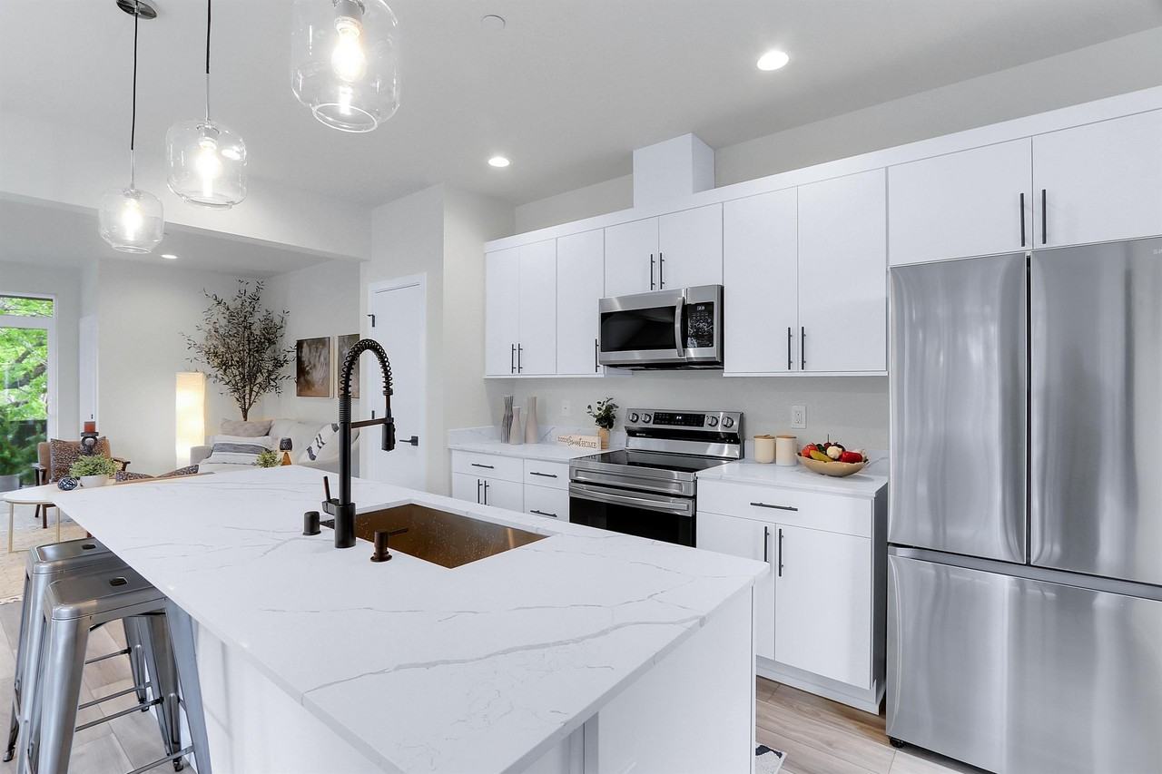 Willow Glenn - Photo 3 of 39