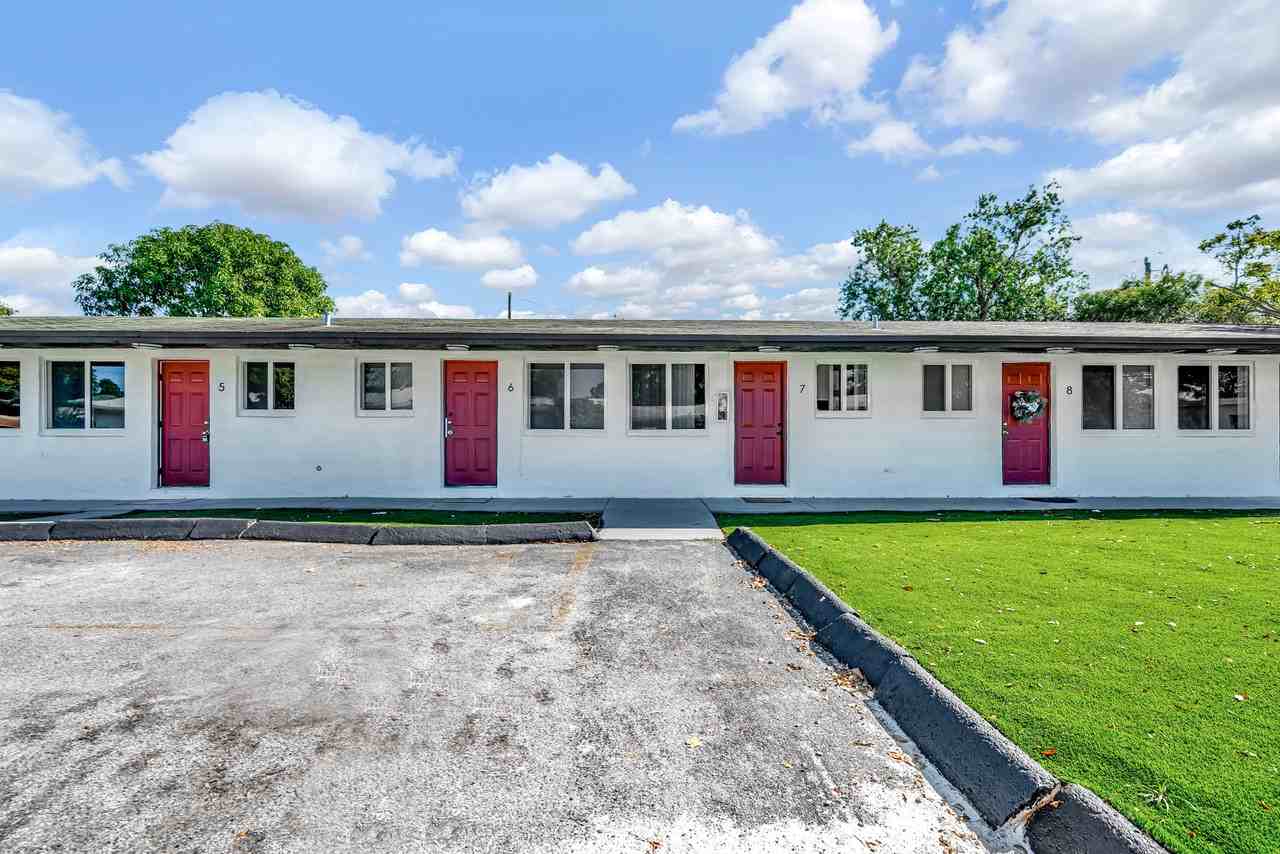 2308 Jackson Street - Photo 2 of 13