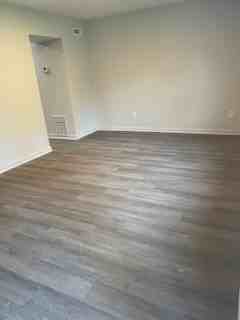 2445 Lowe St - Photo 5 of 15