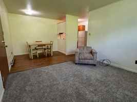 featured image of 1007 E Park St