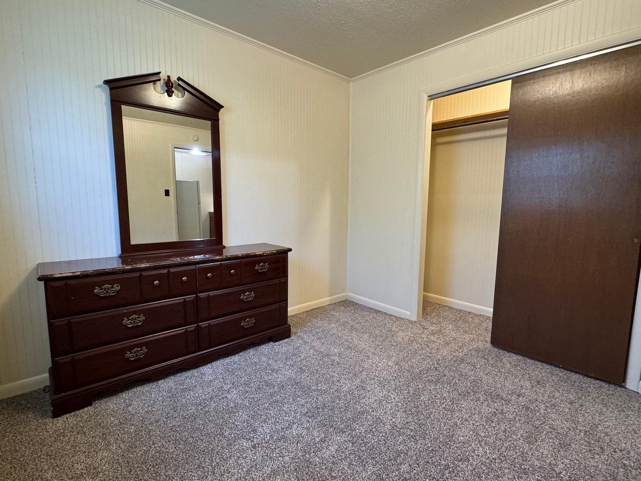 Hill Park - Photo 4 of 33