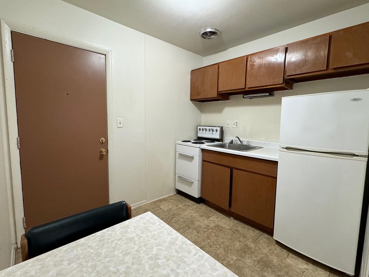 Logan - Photo 2 of 26