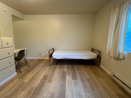 featured image of 316 E College St