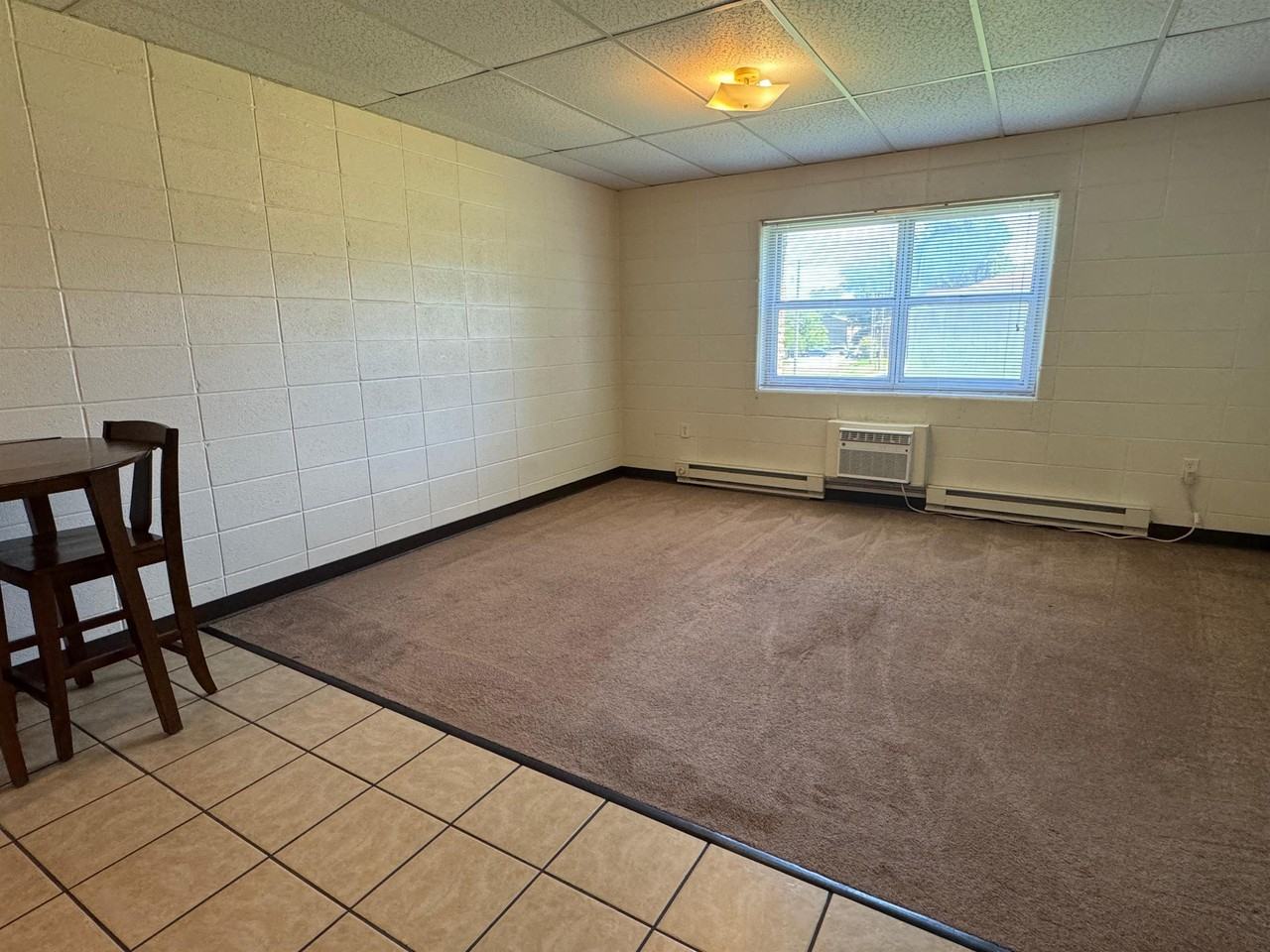 Lincoln North - Photo 4 of 37