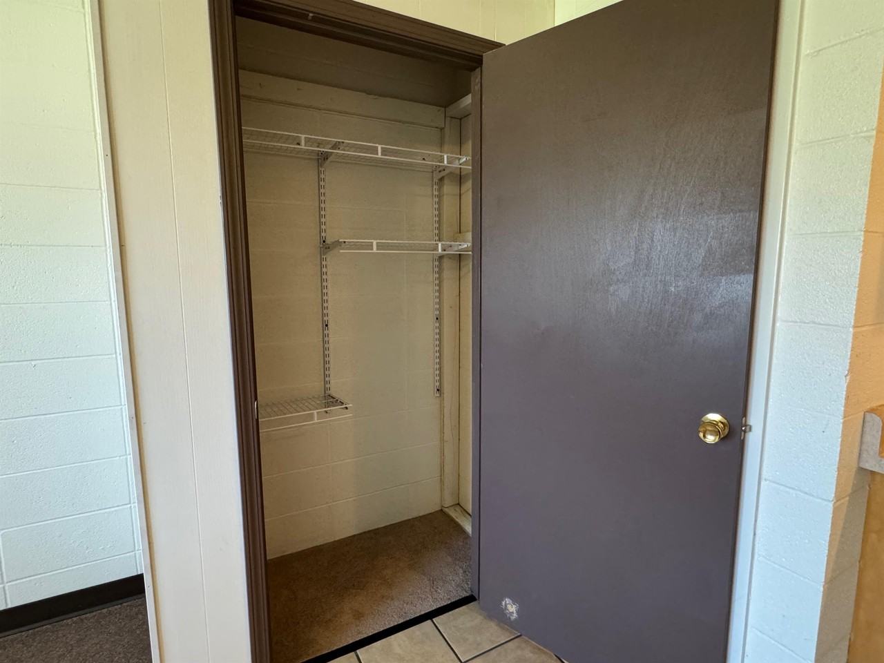 Lincoln North - Photo 5 of 37