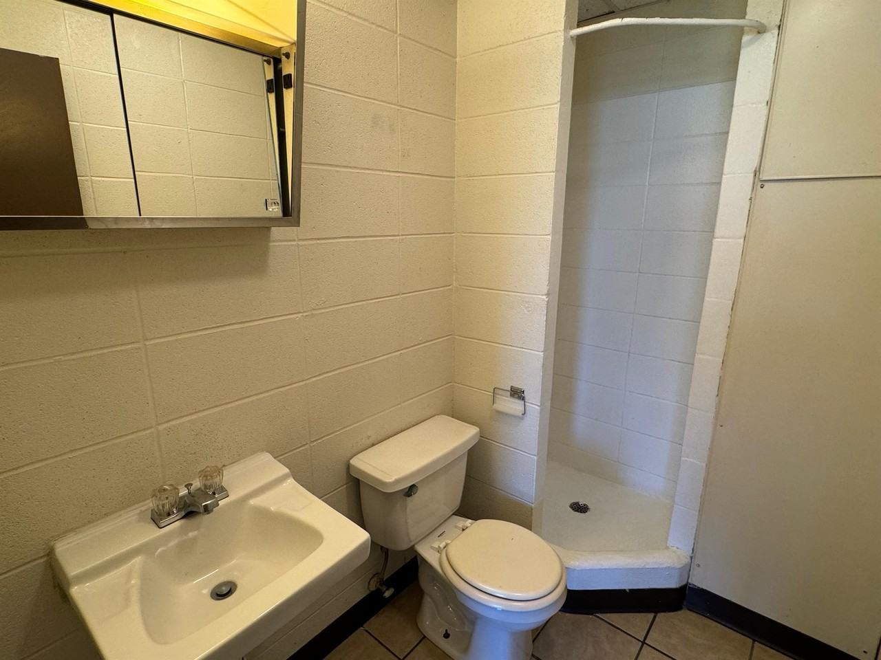 Lincoln North - Photo 6 of 37