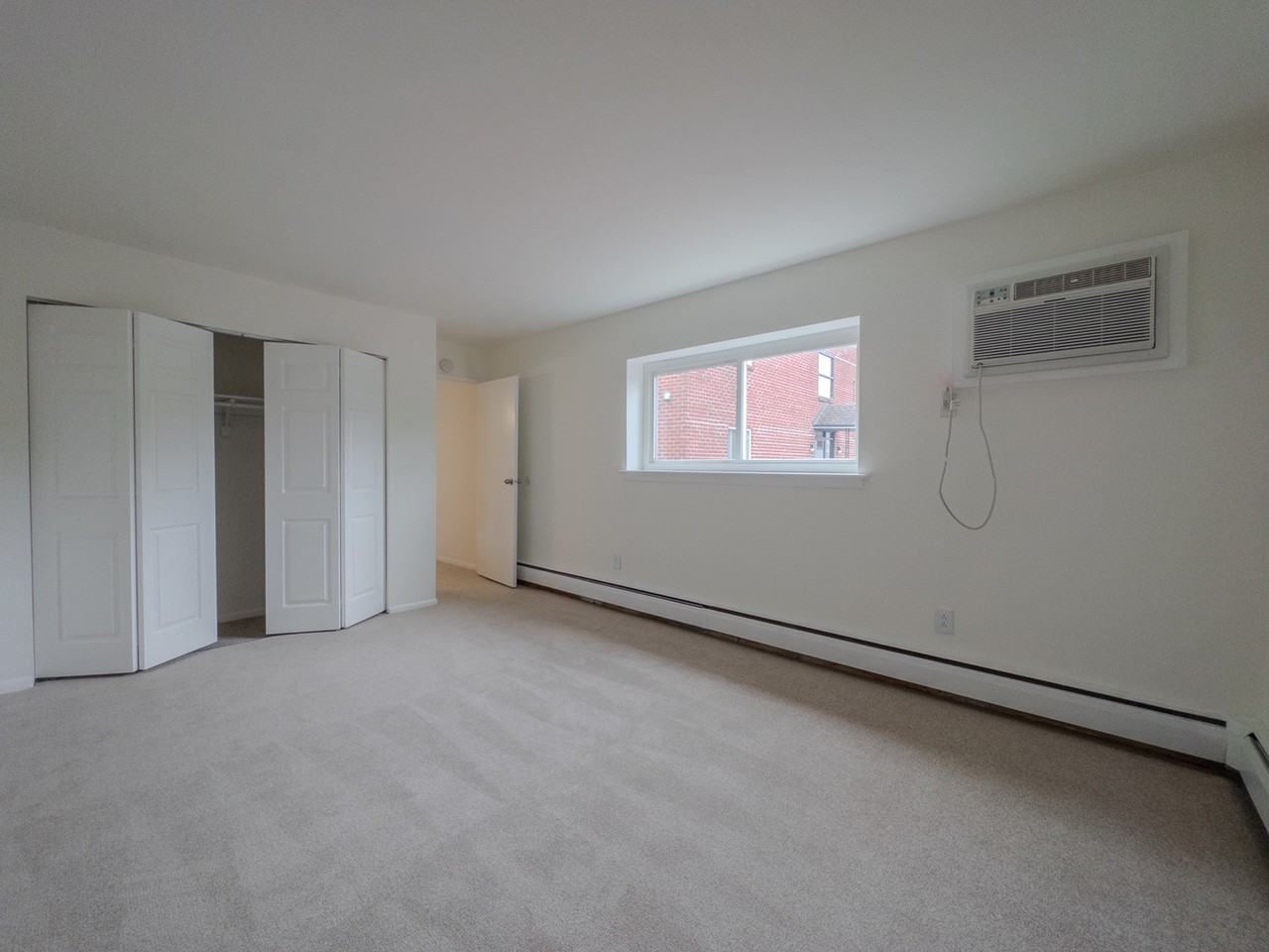 Folcroft Gardens Apartments - Photo 7 of 38