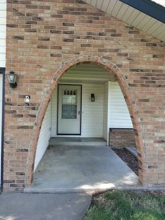 2247 E Parkwood St - Photo 3 of 16