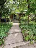 featured image of 421 Park Dr #4