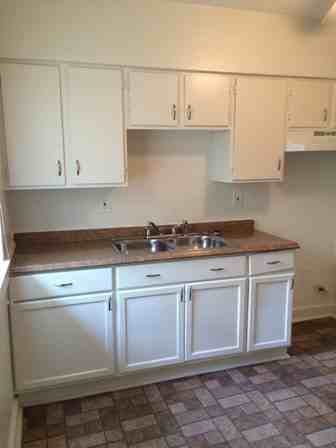 2224 Avis St - Photo 3 of 9