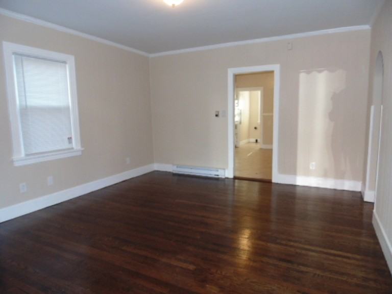 2006 Gordon Ave - Photo 2 of 8