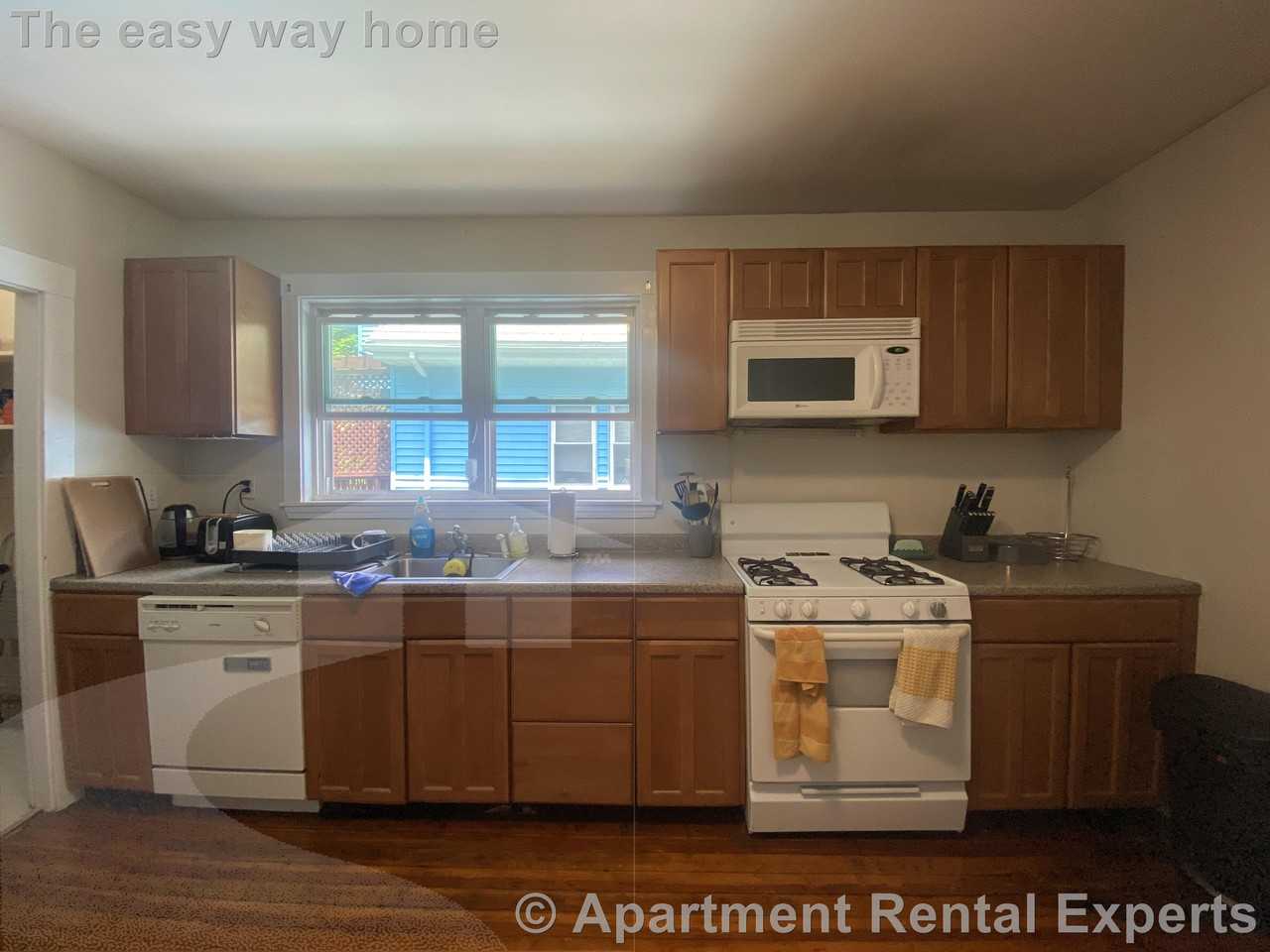 24 Burnham St #2 - Photo 7 of 19