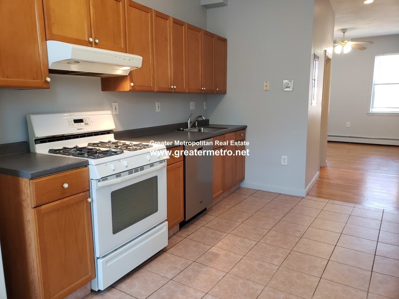 40 N Bennet St #3 - Photo 3 of 14