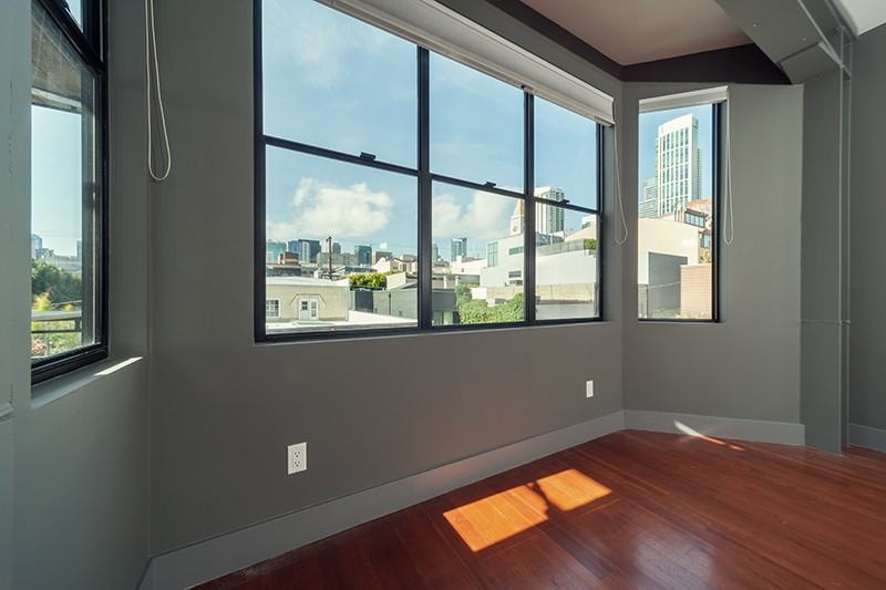 78 S Park St - Photo 2 of 17