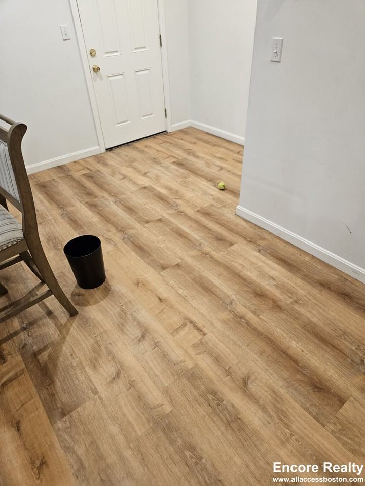 28 Fleet St #D - Photo 2 of 25