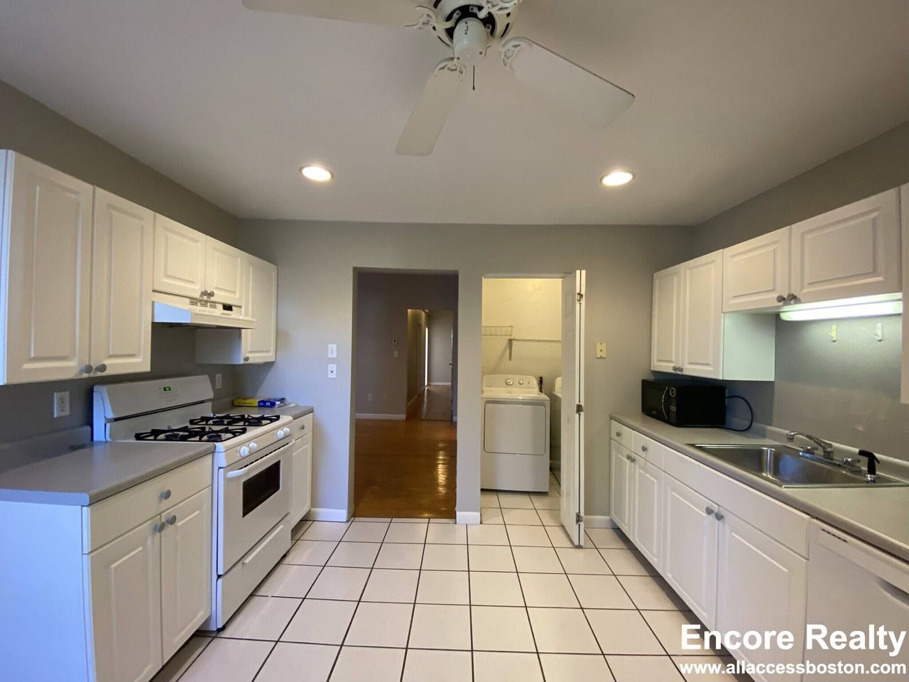 11 Beacon St #4