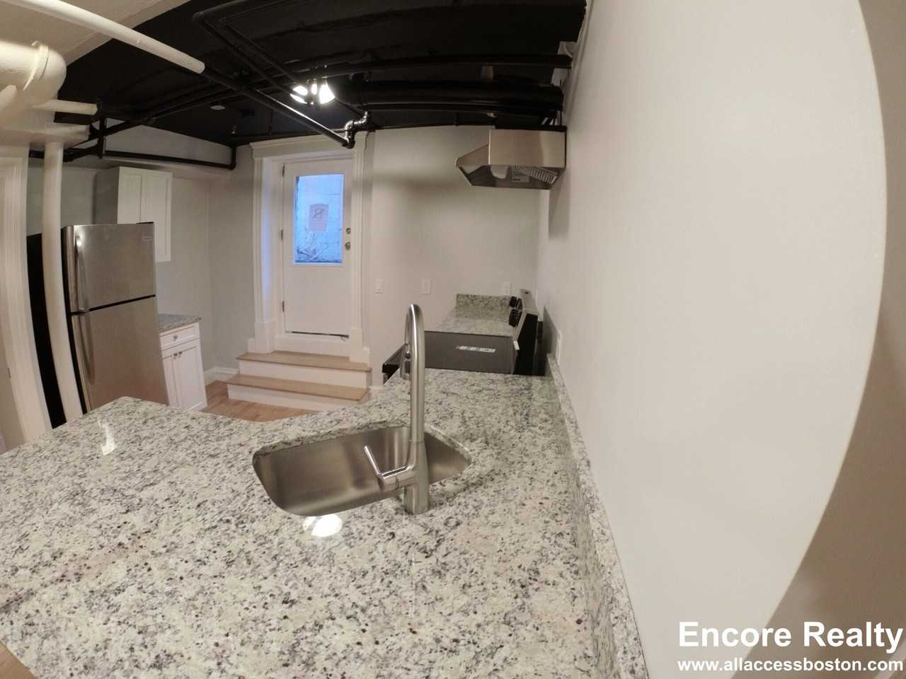 1450 Commonwealth Ave #D - Photo 2 of 12