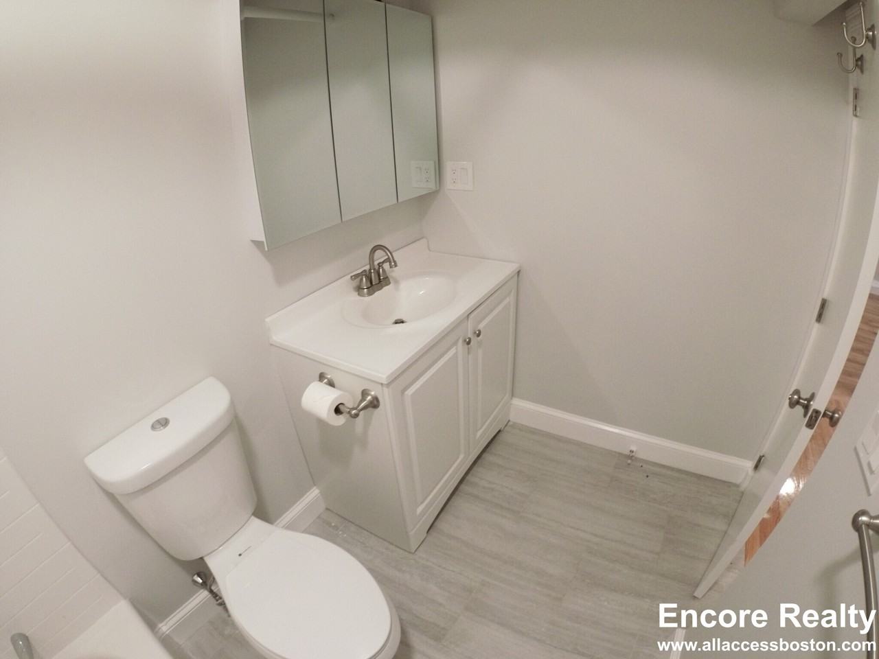 1450 Commonwealth Ave #D - Photo 4 of 12