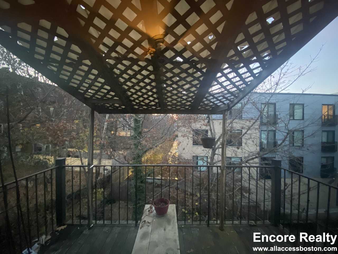 8 Sewall St #2 - Photo 3 of 18