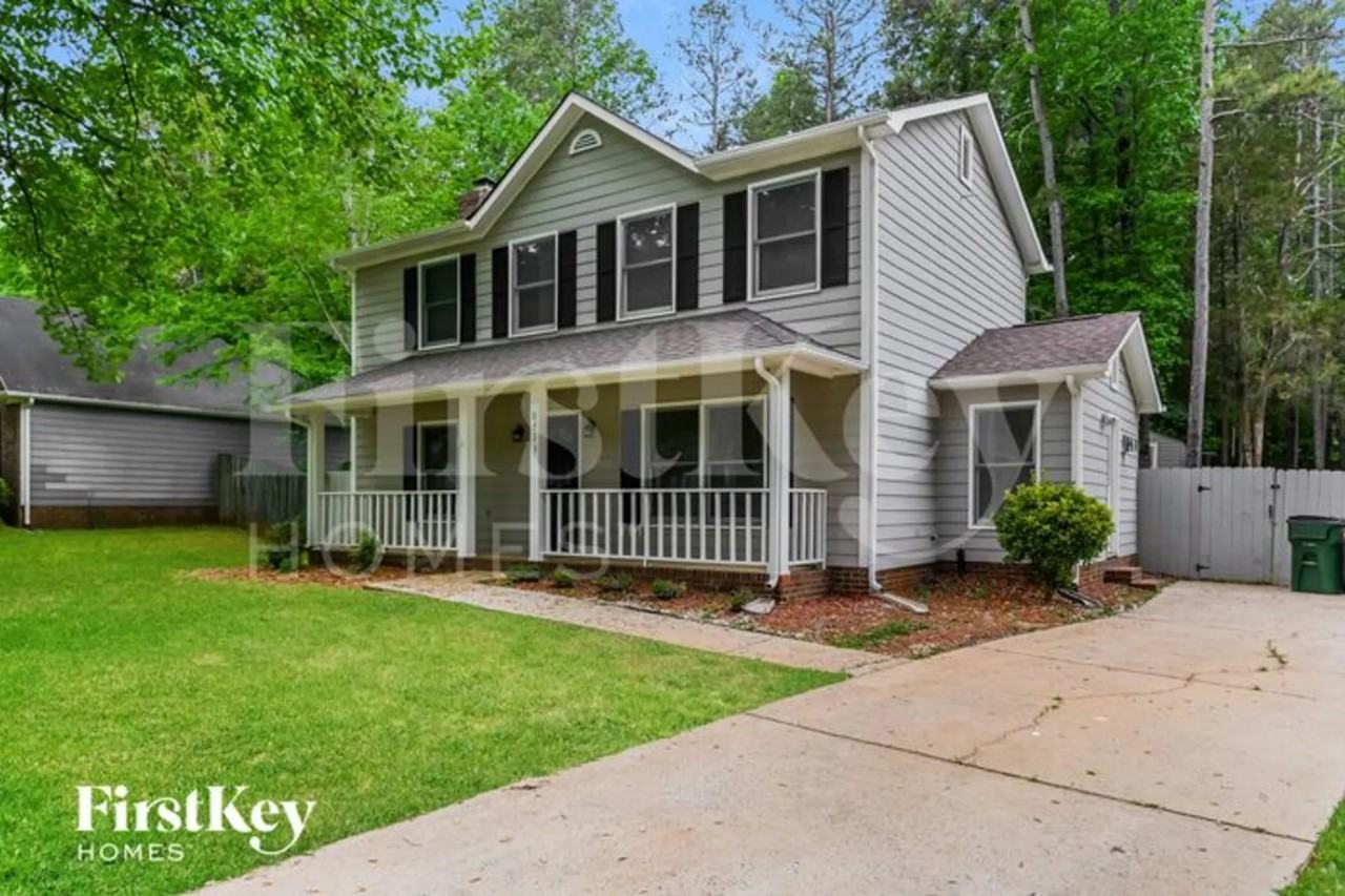 8713 Hornwood Ct - Photo 2 of 15