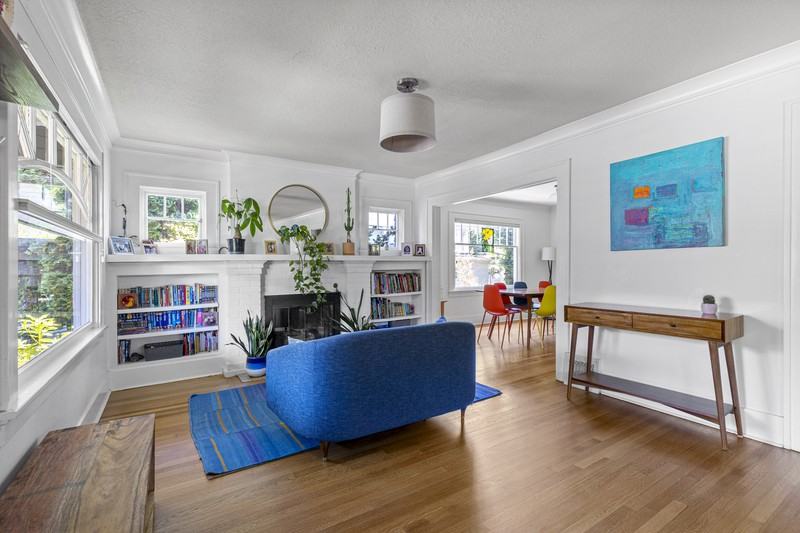 2836 Ne Bryce St - Photo 2 of 30