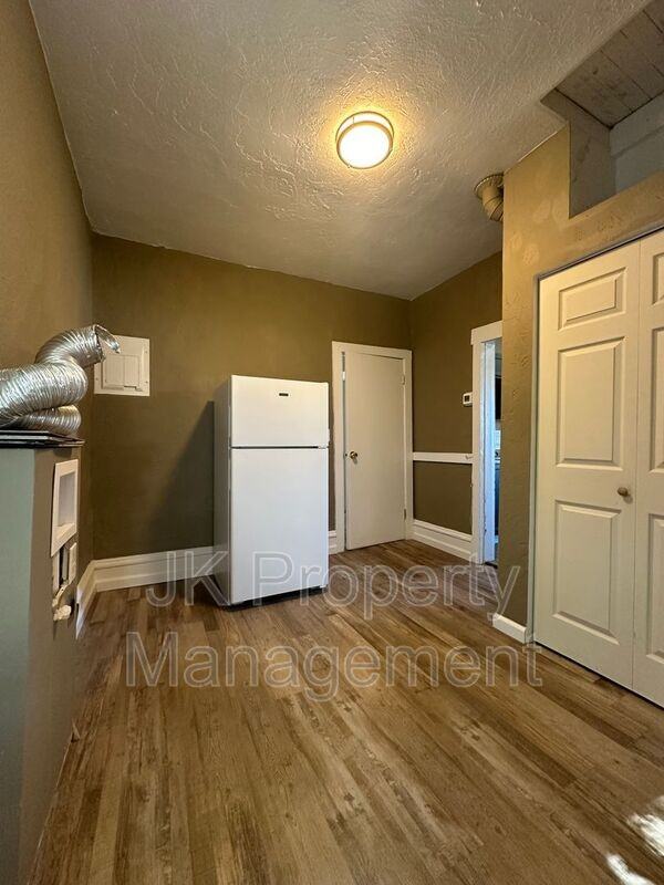 602 2nd Ave S - Photo 6 of 16