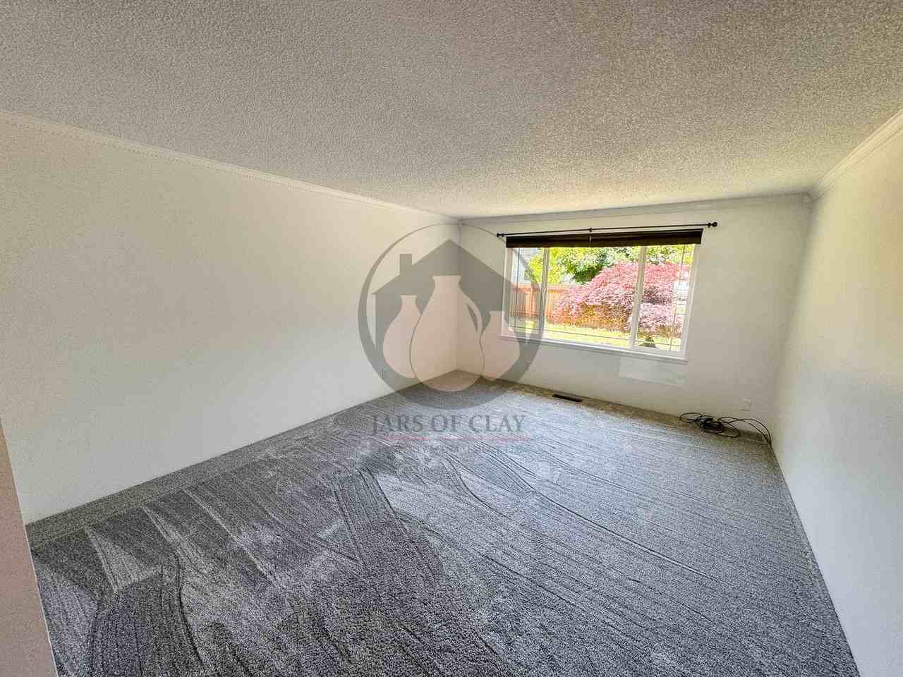 470 Dakota Ct Se - Photo 2 of 12