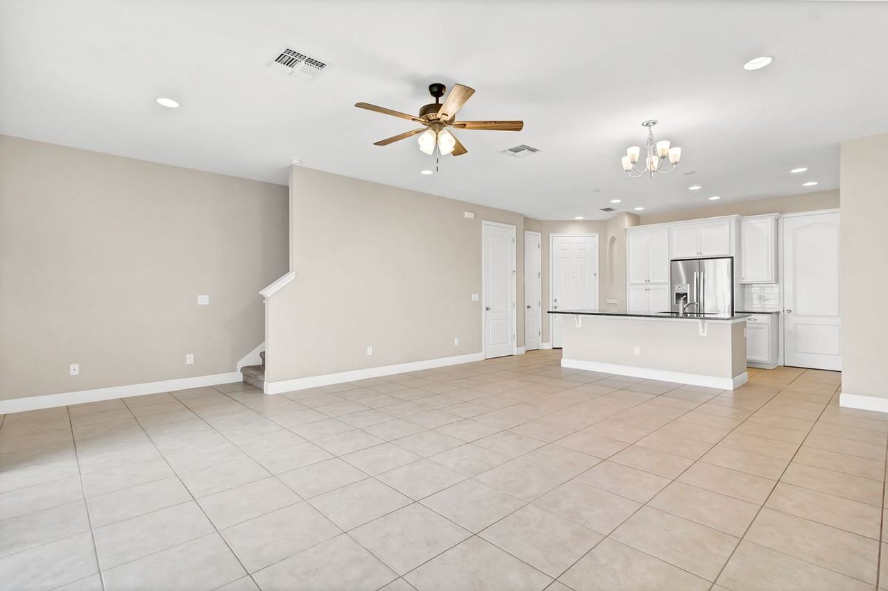 14481 Swanley St - Photo 3 of 28