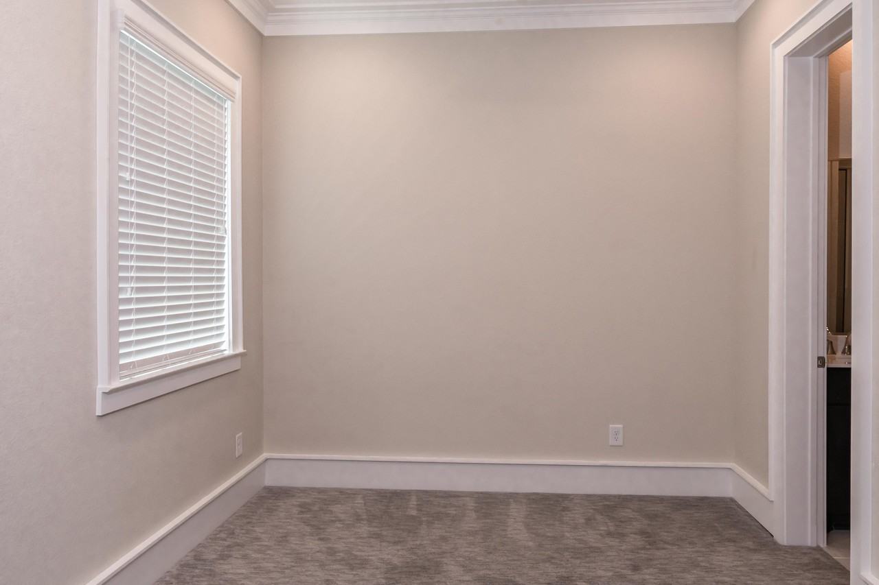 1208 Bartlett St - Photo 2 of 26