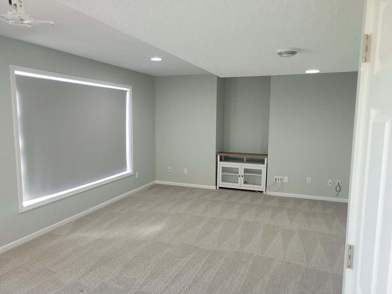 16446 Dodd Ln - Photo 4 of 10
