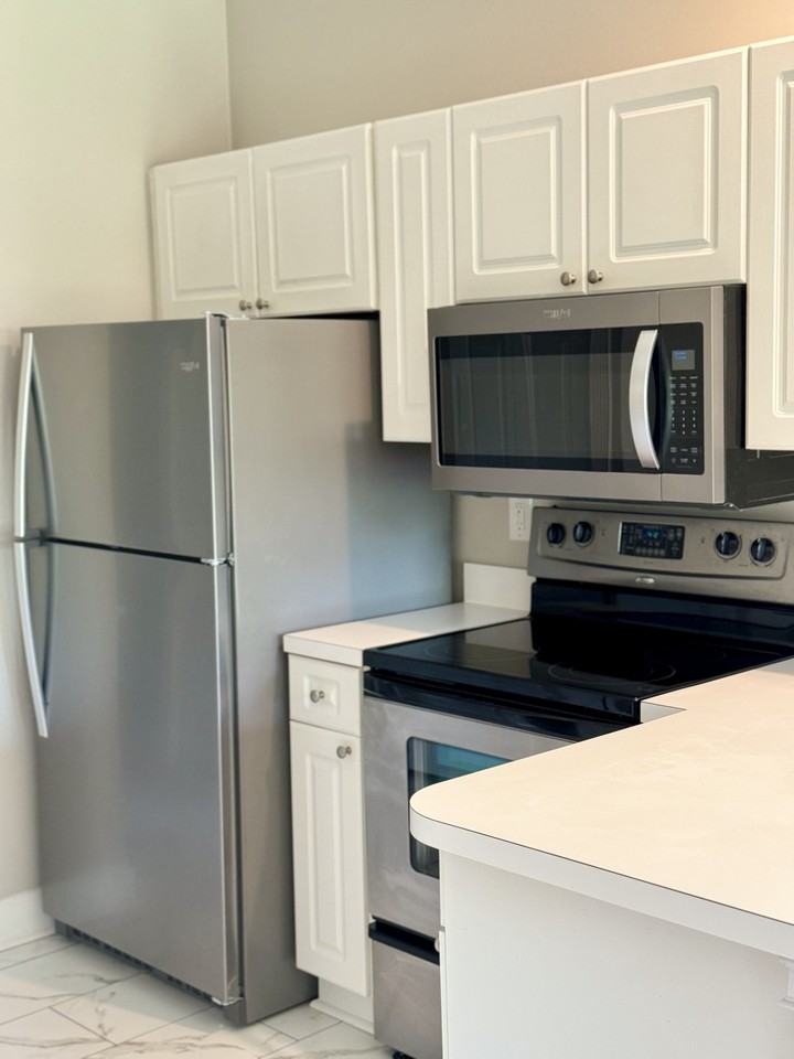 9283 Meadow Vista Rd - Photo 5 of 17