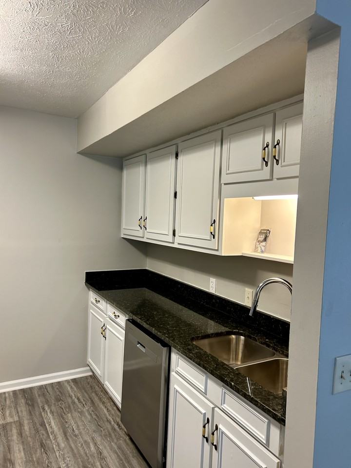 1804 17th Ave #A - Photo 5 of 8