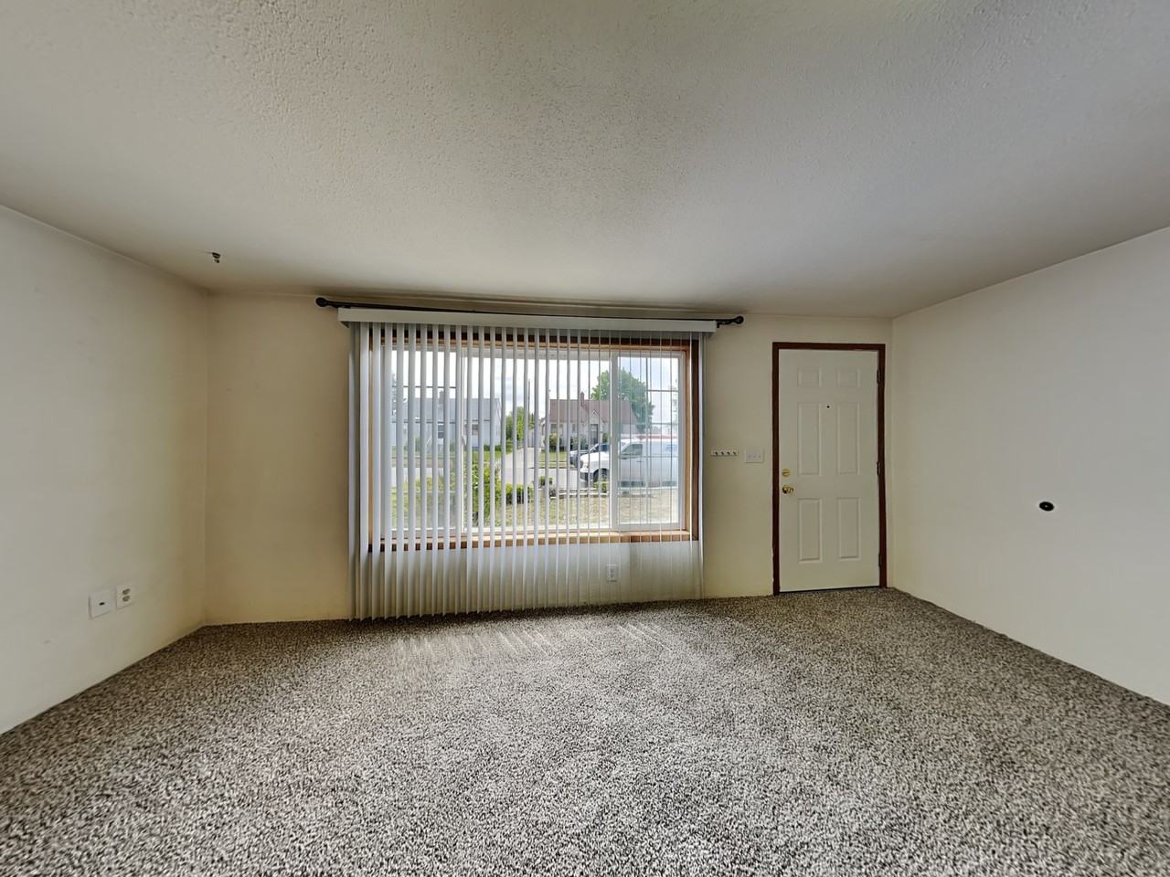 207 E Garland Ave - Photo 2 of 19